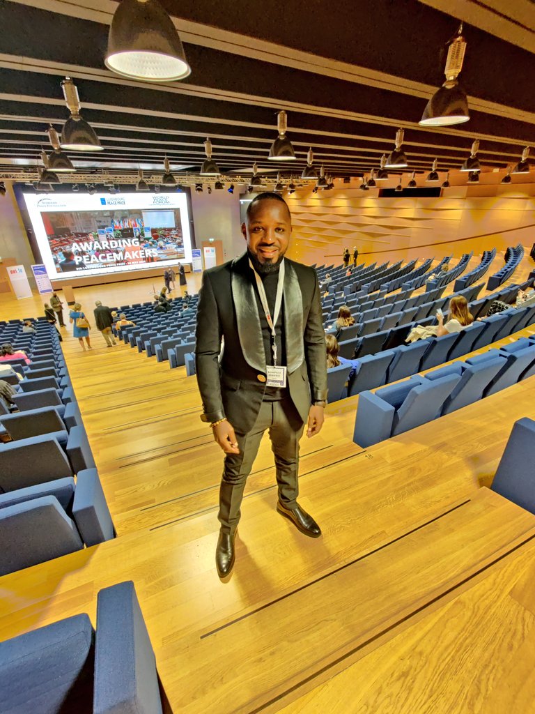 Boniface Mwangi Luxembourg tuxedo kenya