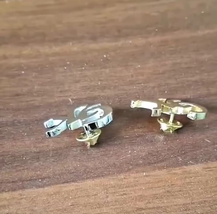 Custom metal lapel brooch kenya